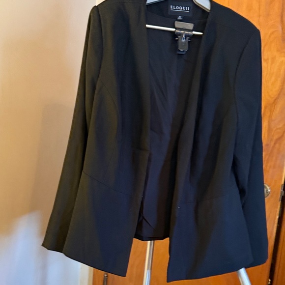 Eloquii Jackets & Blazers - Eloquii Women's Classic Black Blazer size 16. Great condition.